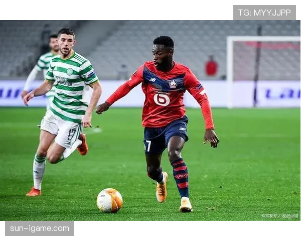 里奥边路闪电突破助球队取胜，状态火热持续提升竞争力