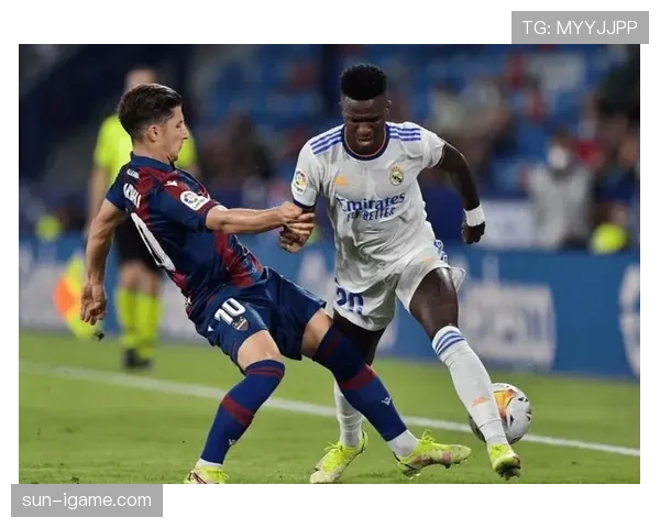 西甲米歇尔控球体系显威力，战术革新引热议