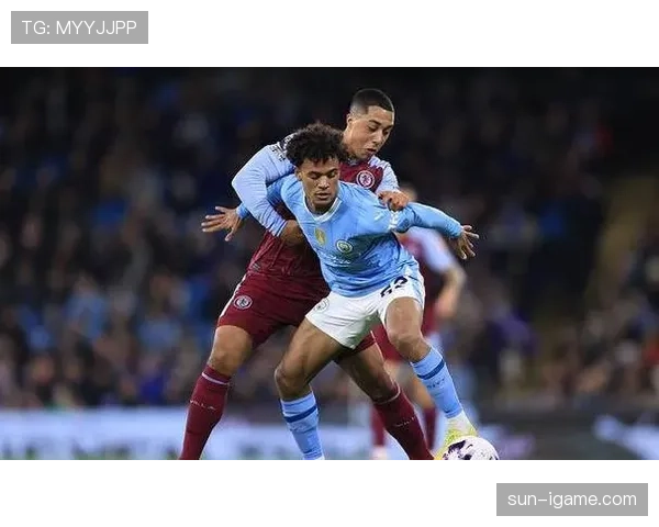 威廉斯闪耀英超赛场，助球队稳居争冠行列