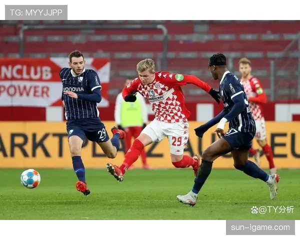 美因茨锋线火力全开，助球队开启连胜新篇章