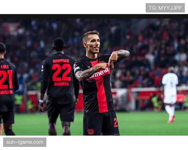 格里马尔多助勒沃库森夺冠，赛季表现稳健